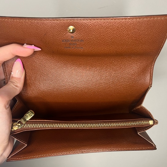 Authentic Louis Vuitton Wallet LV - Picture 7 of 11